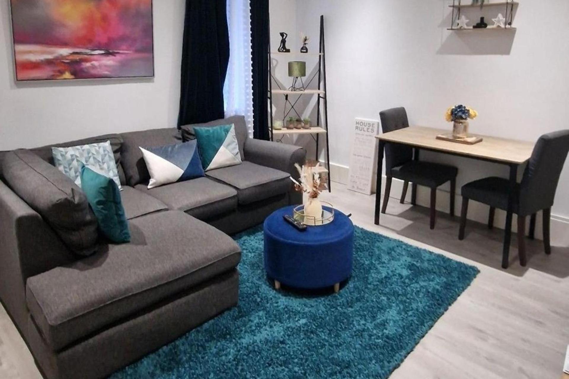 Strood Home-Sleeps 6-Great For Groups & Families Ρότσεστερ Εξωτερικό φωτογραφία